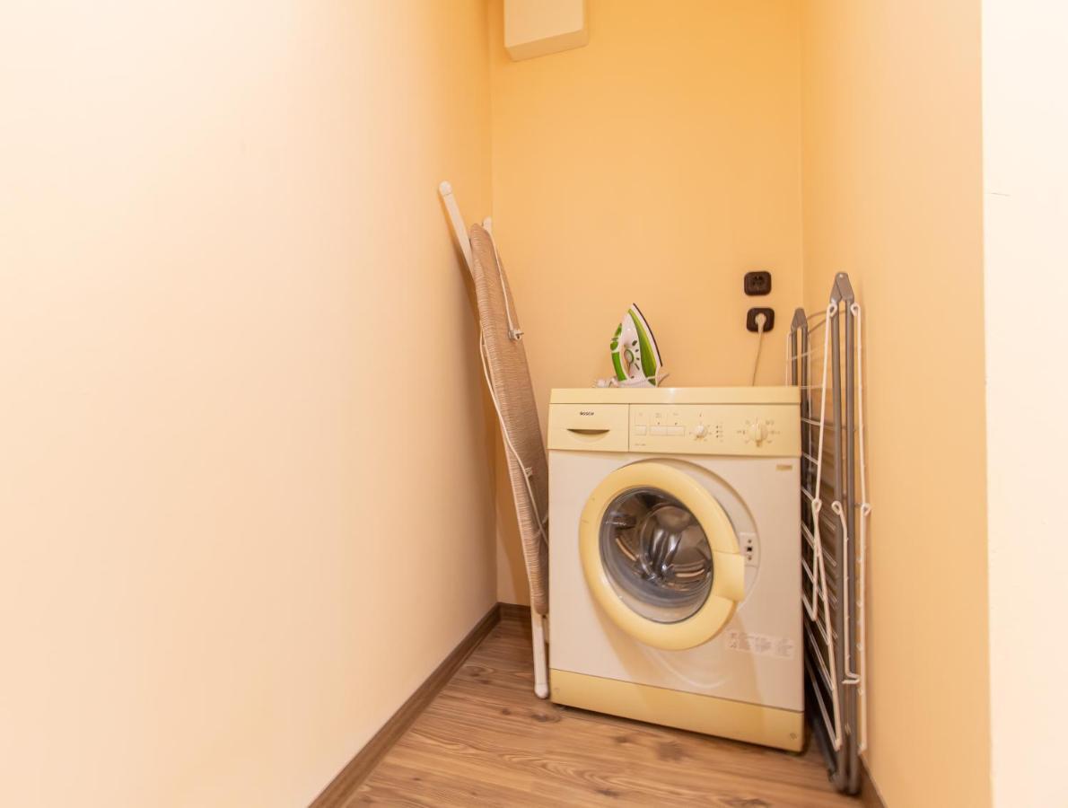 Deli Terasz B Apartman Free Parking, Self-Check-In Anytime Győr Buitenkant foto
