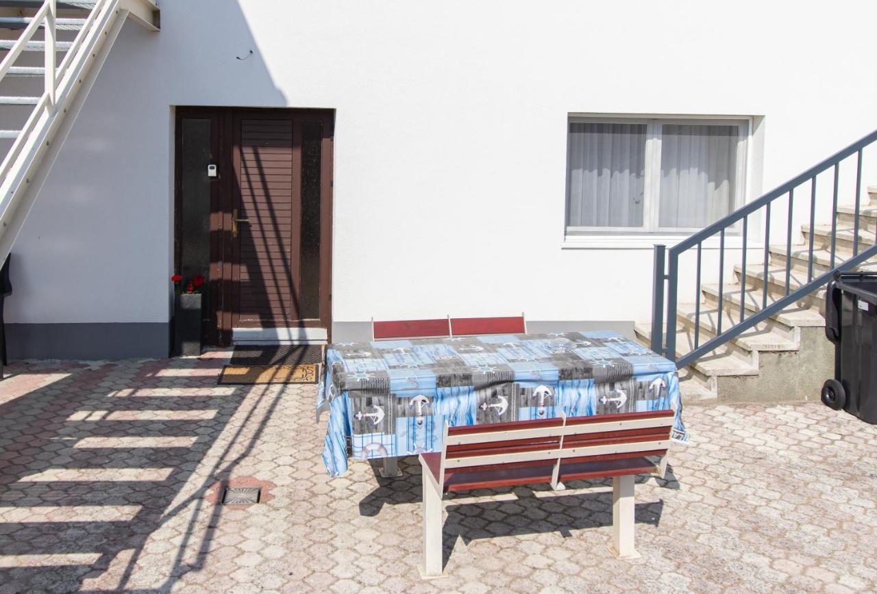 Deli Terasz B Apartman Free Parking, Self-Check-In Anytime Győr Buitenkant foto